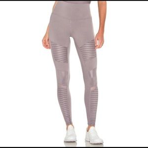 ALO HIGH WAIST MOTO LEGGING in Lavender